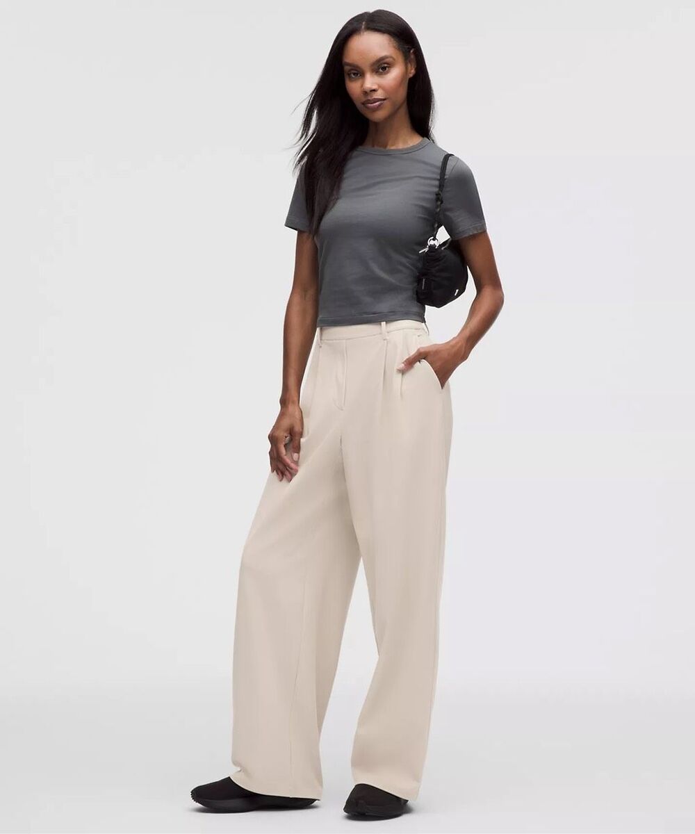 Lululemon Daydrift High-Rise Trouser Regular in Sand Dollar Size Medium $148